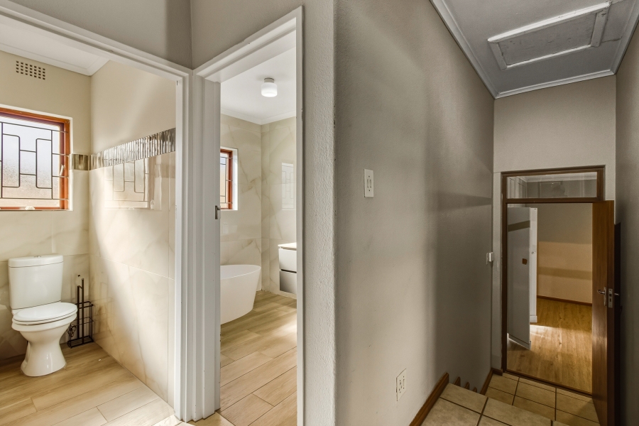 3 Bedroom Property for Sale in Die Wingerd Western Cape